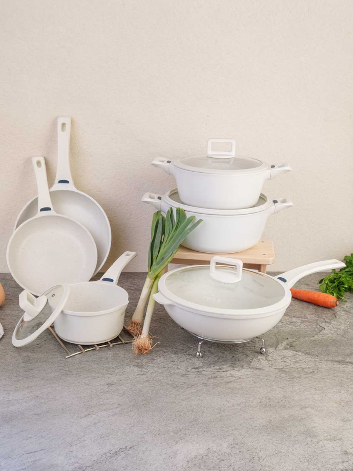 BATERIA TERMO 10 PIEZAS, COLOR CREMA - Imagen 3